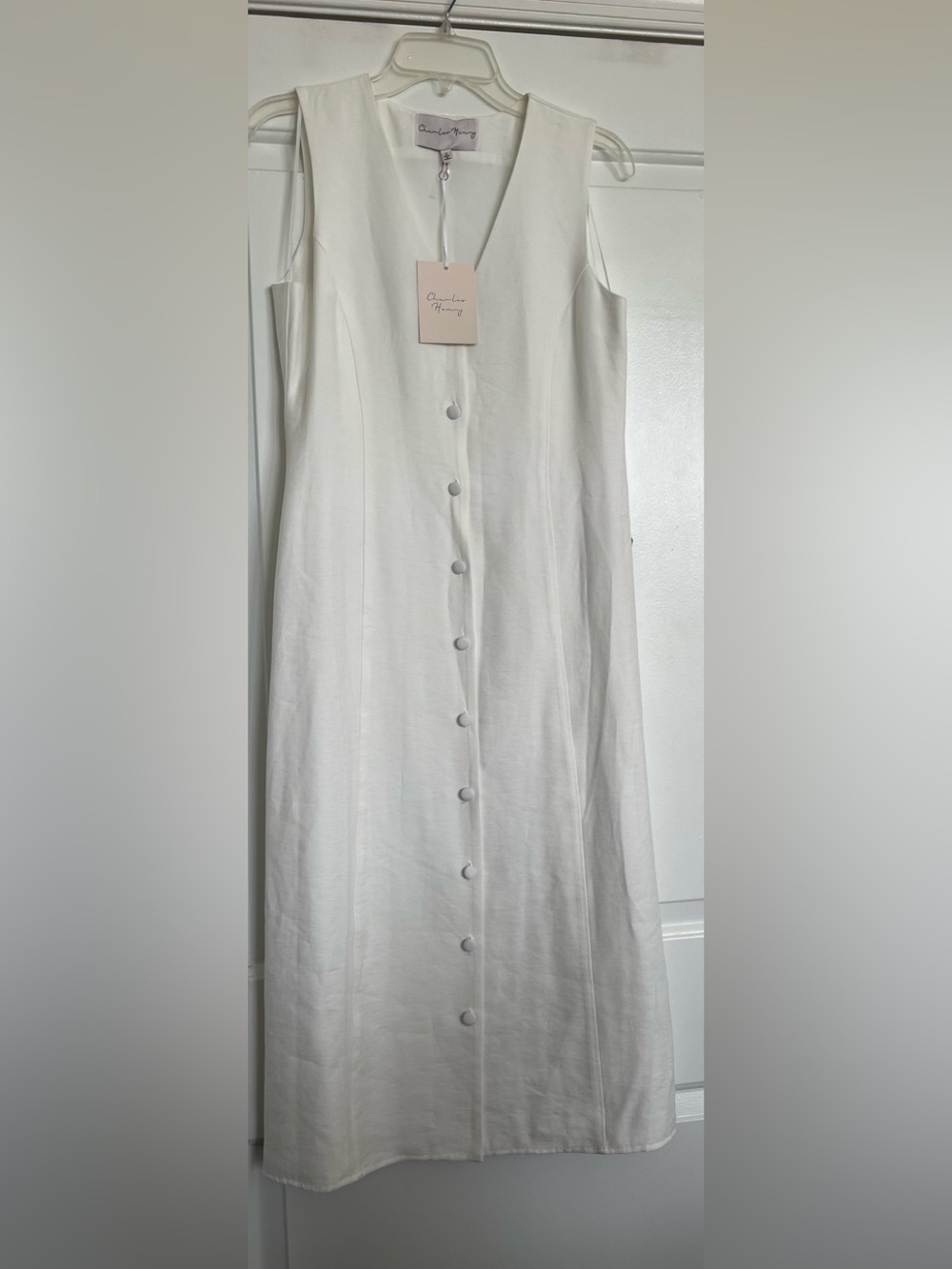 Charles Henry White Sleeveless Button-Front Dress